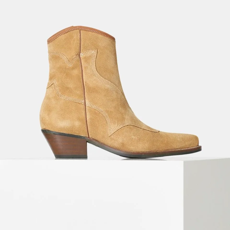 Arietta Boots (Camel)