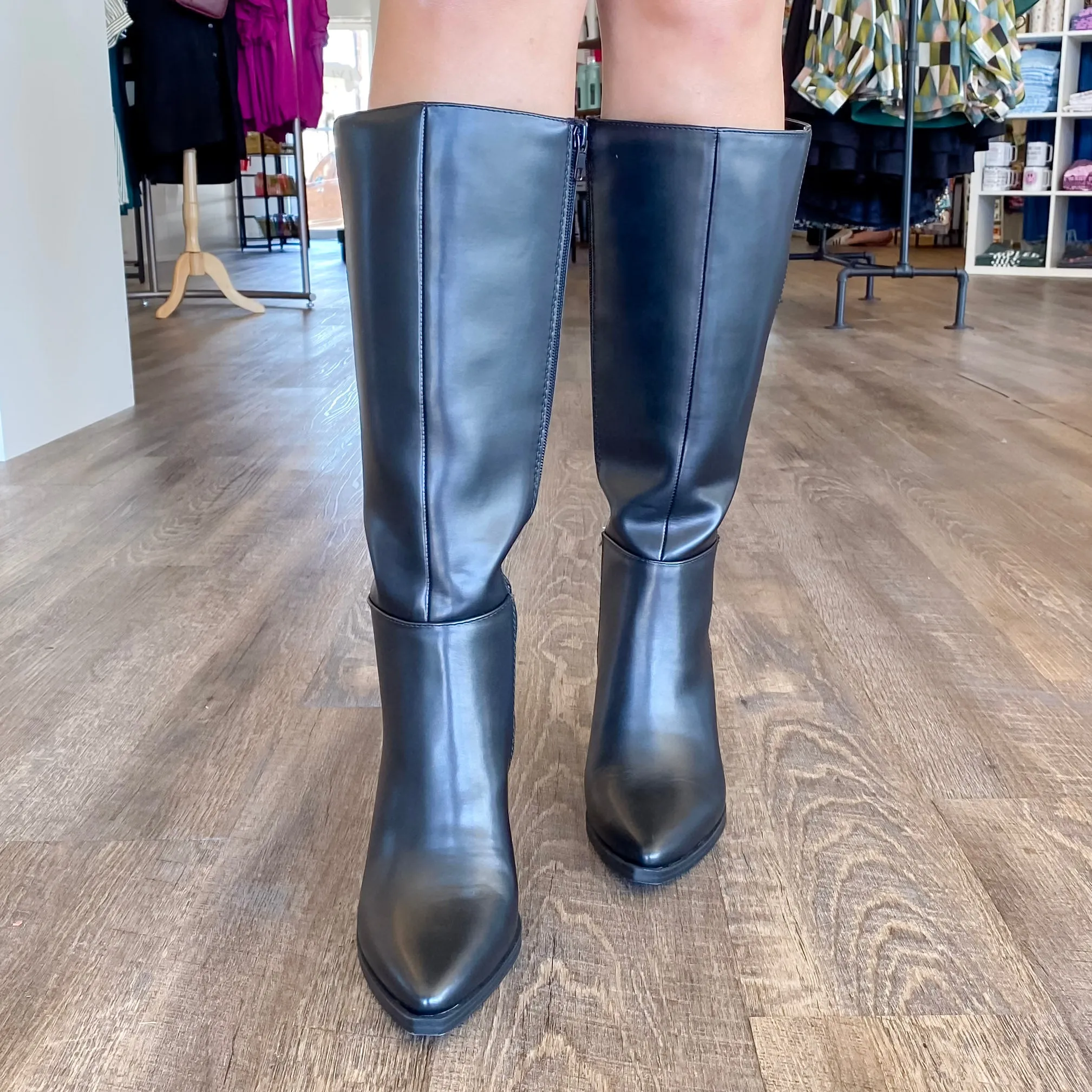 Vapor Pointed Toe Black Boot